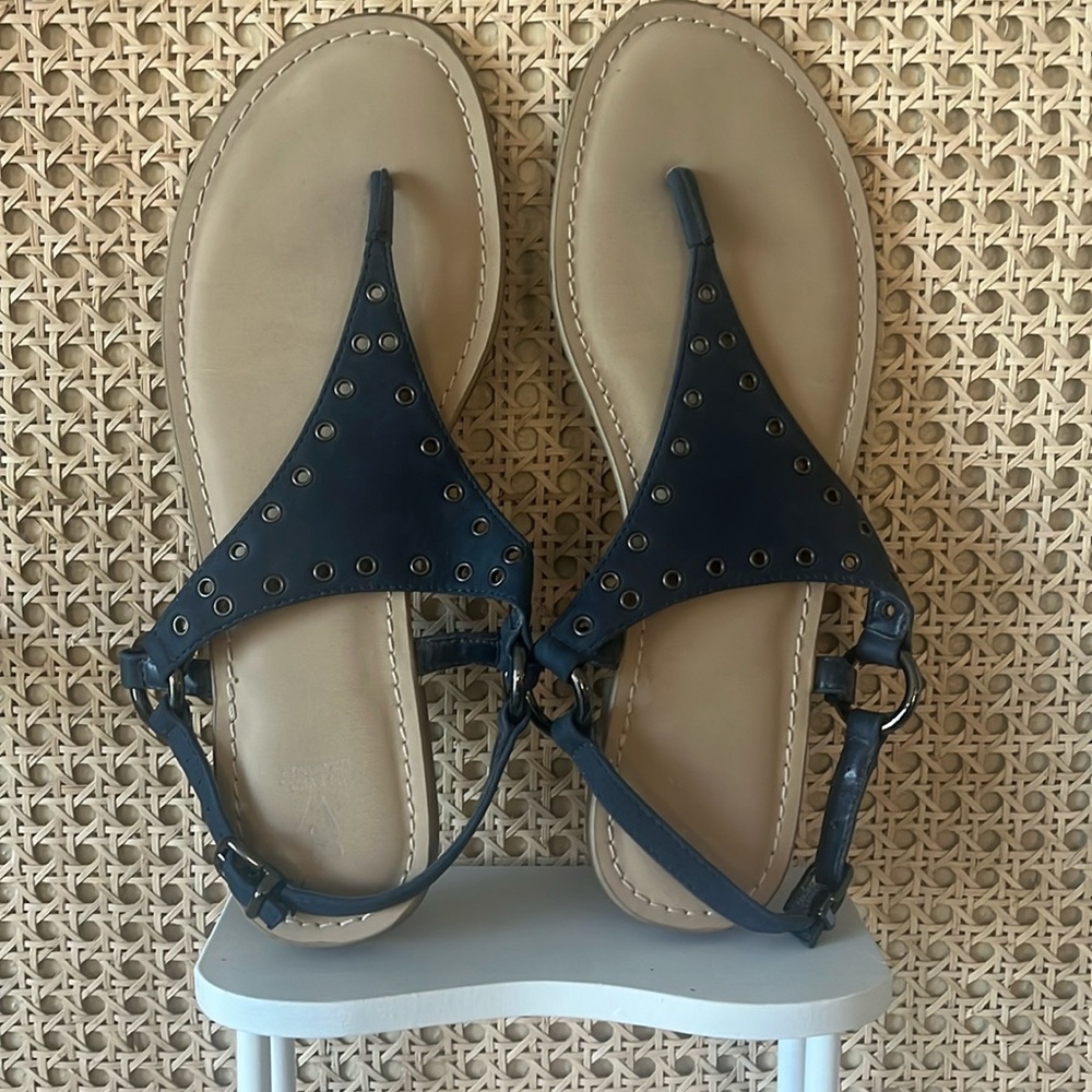 simply vera vera wang blue and tan sandals - Picture 3 of 6